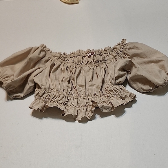 Cream Smocked Puff Sleeve Crop Top - Picture 10 of 12